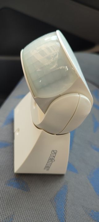 Interruptor Schneider dpn 30ma+regalo detector 360