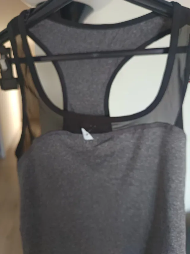 Camiseta/Top Deportivo Talla M-L