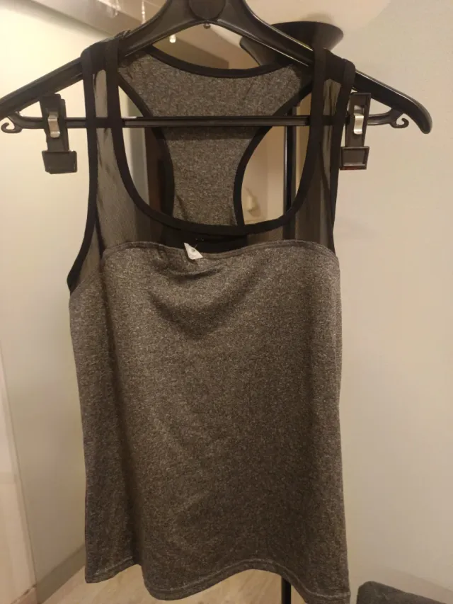 Camiseta/Top Deportivo Talla M-L