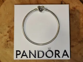 Pulsera Pandora sin estrenar en su caja original