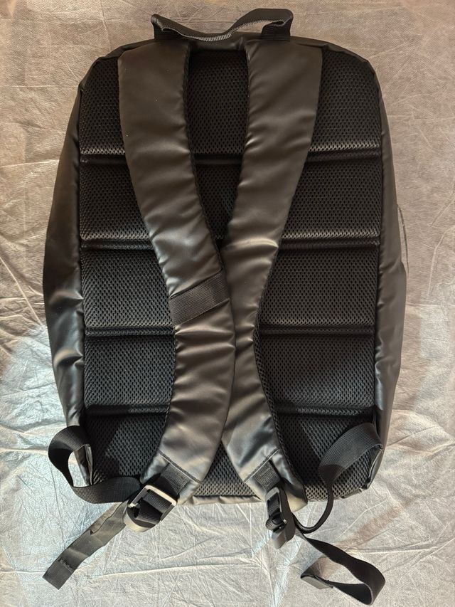 Mochila Lenovo Polipiel Negra