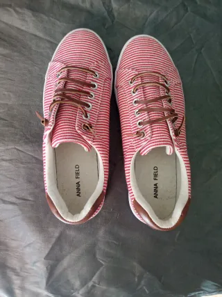 Zapatillas lona rayas rojas y blancas