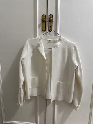 Americana punto corta Zara blanca