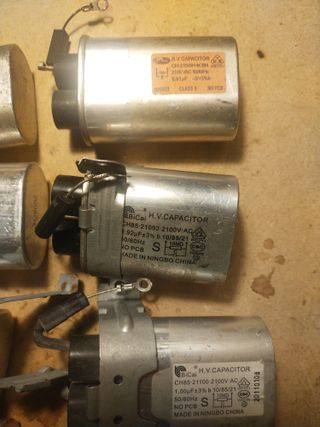 Capacitores Microondas Varios