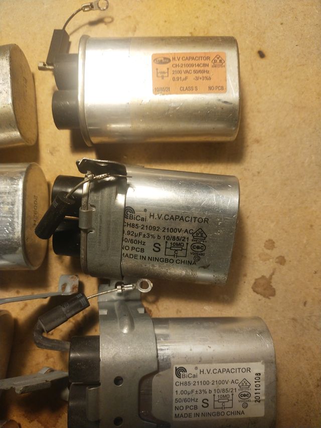 Capacitores Microondas Varios