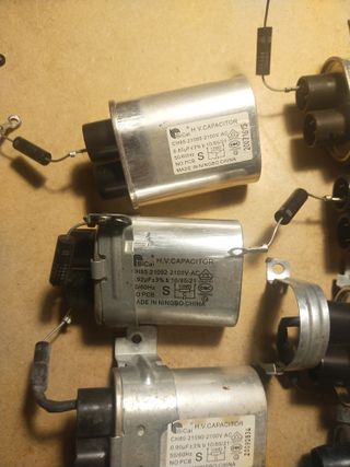 Capacitores Microondas Varios