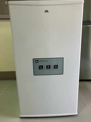 Mini nevera OK. OFK 181 E W