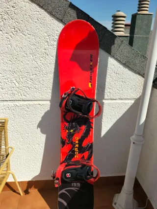 Tabla Snow Nidecker con Fijaciones y Funda