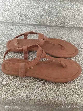 2 paia di Sandali estivi x donna numero 35/36