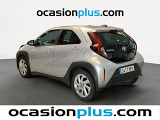 Toyota Aygo X Cross 1.0 VVT-I Play 53 kW (72 CV)