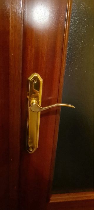 Puertas de madera con cristal