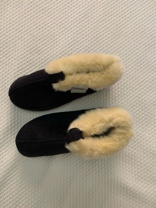 Botas de invierno negras con forro beige