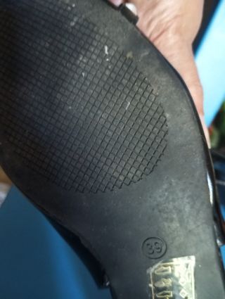 Scarpe donna eleganti nere con fibbia argento n.39