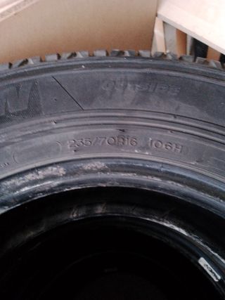 Michelin Latitude Cross 235/70 R16