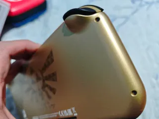Nintendo Switch Lite Edición Hyrule Dorada