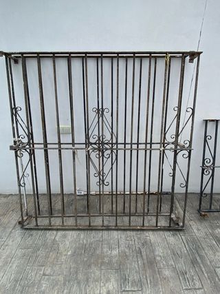 Reja de hierro forjado