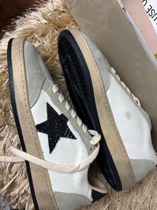 Golden Goose Ballstar Sneakers Grises y Blancas