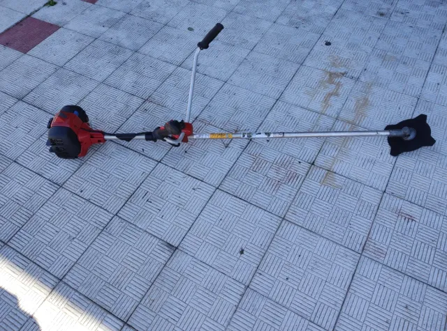 Desbrozadora Jonsered