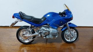 INDIAN CHIEF ROADMASTER  Y DOS MAS  ( 1/18 )