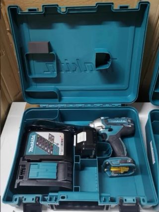 Conjunto de 2 maletines  Makita para taladro 18v 