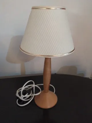Lámpara de mesa rústica vintage madera