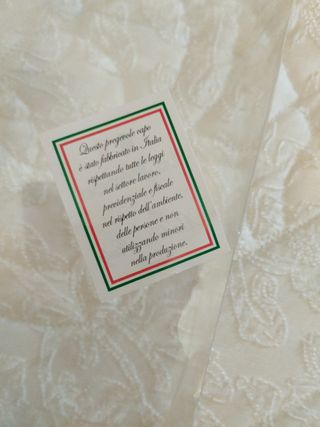 Cappellino e calzini neonato