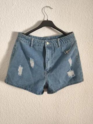 Shorts vaqueros rotos mujer