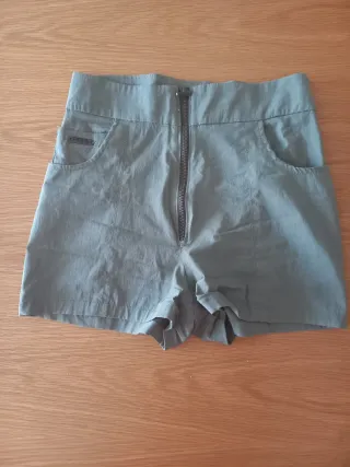 Pantalones cortos de chica