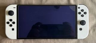 Nintendo Switch OLED Blanca y Negra. 