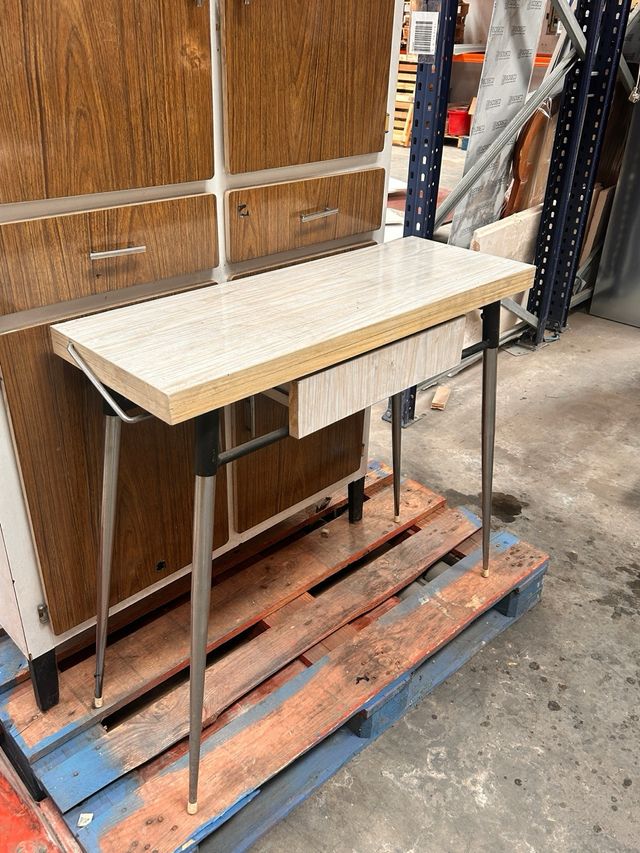 Mesa de cocina vintage madera y metal