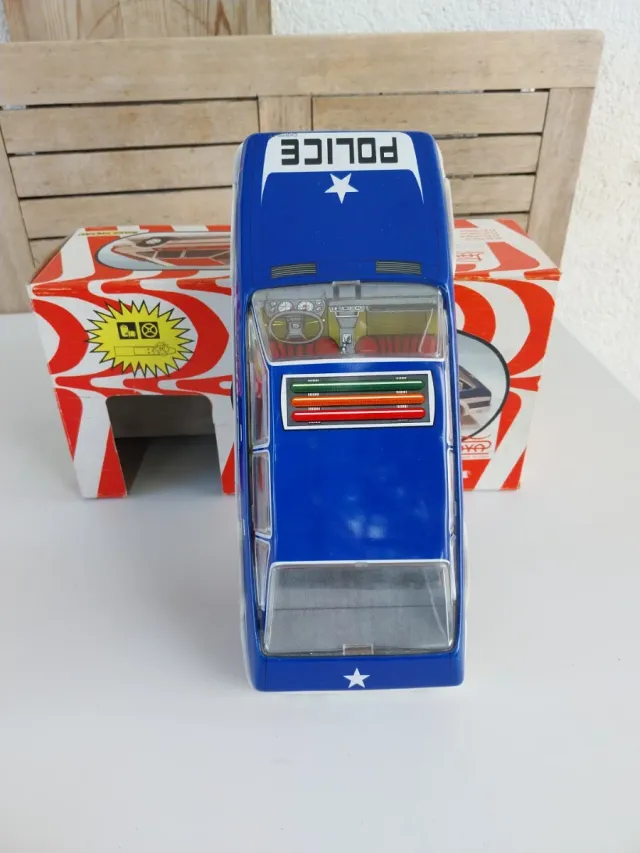 Coche Policía Chrysler Paya