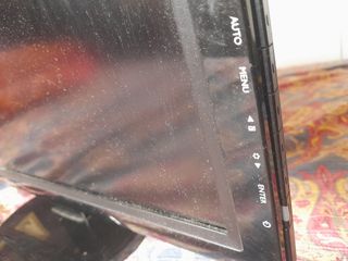 Monitor BenQ 26,6 Auxiliar