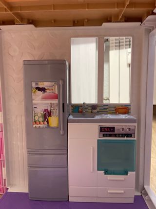 Casa Malibu Barbie y vestidos para barbie