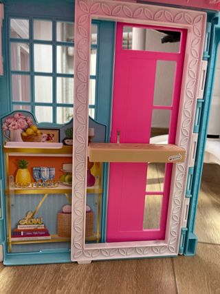 Casa Malibu Barbie y vestidos para barbie