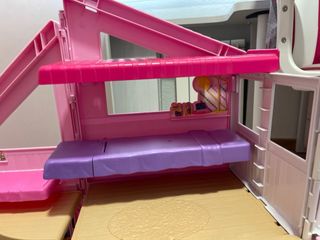 Casa Malibu Barbie y vestidos para barbie