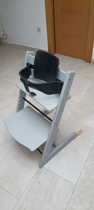 Silla Stokke Tripp Trapp gris