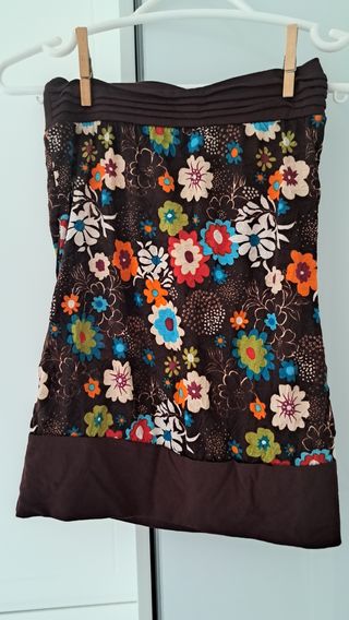Top floral sin mangas marrón multicolor
