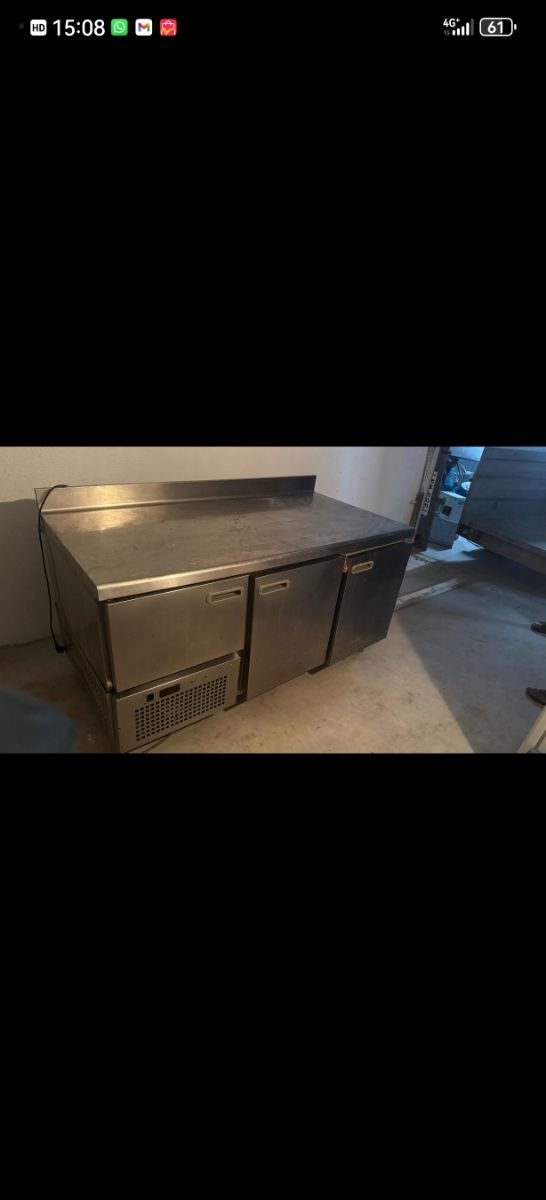 Nevera expositora 3 puertas