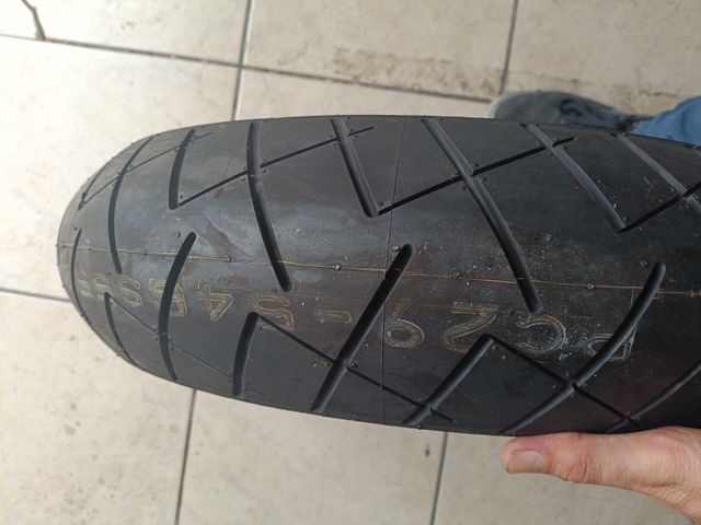 Bridgestone Battlax BT-50 140/60ZR18