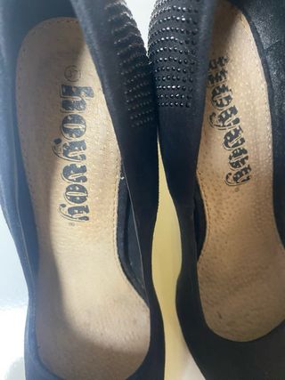 Zapatos tacon alto negros 