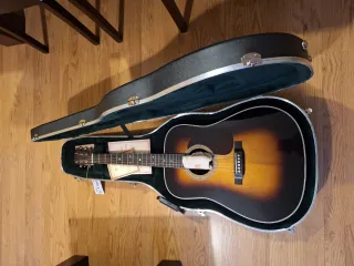 Guitarra Martin D28 Sunburst. NUEVA A ESTRENAR.