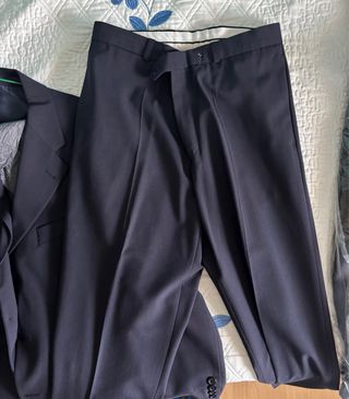 Traje hombre azul marino boda