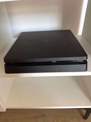 PS4 Slim Sony Negra