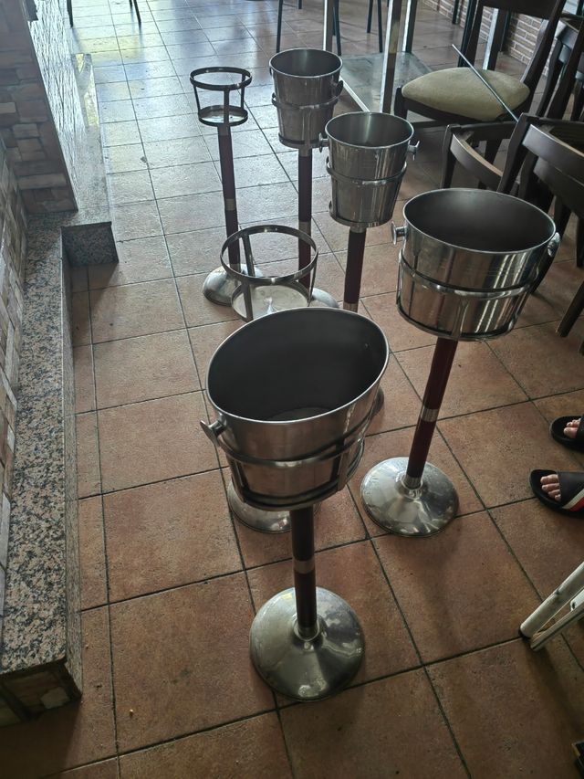 Supporti per barre in metallo