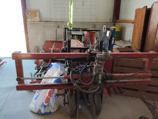 Sembradora de ajos 5 líneas + arrancadora