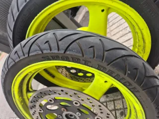 Ruedas Pirelli Sport Demon