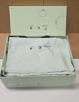 Off-White Scarpe Off Court Canvas Bianche Tg 39