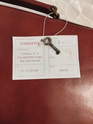 Maletín porta documentos cuero marrón