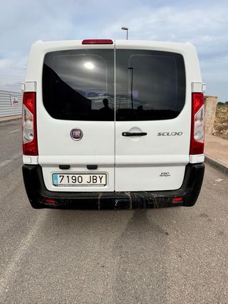 FIAT Scudo 2015 8 Plazas