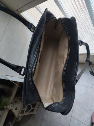 Bolso de piel negro